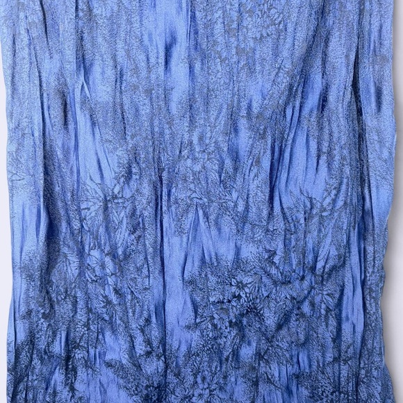 ZARA Crinkled Textured Navy Midi Skirt (Size L / US 10) - Picture 3 of 7